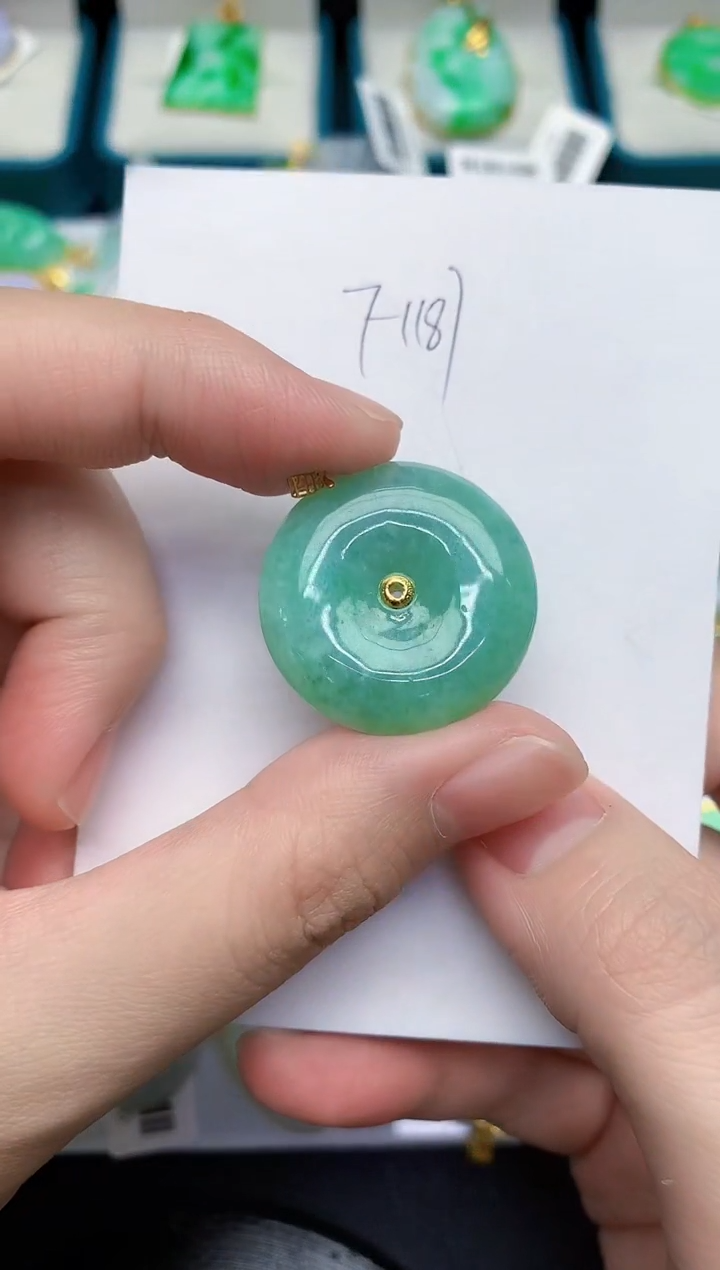 【闪购商品】翡翠颈饰18K金镶嵌0000000000