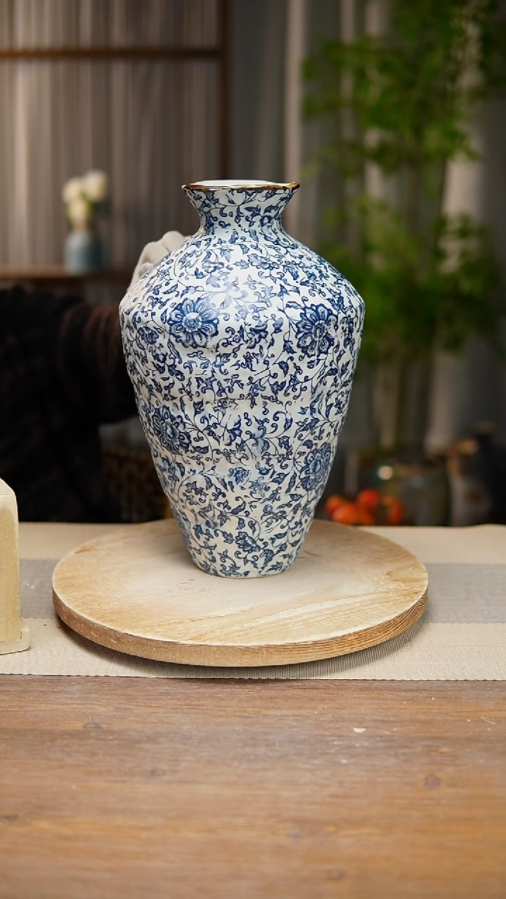 【闪购商品】陶瓷  花器青花瓷缠枝莲高脚