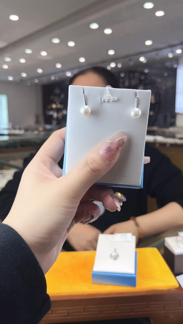 【闪购商品】淡水珍珠耳饰银S925镶嵌多样性发其一