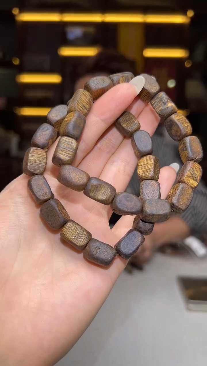 沉香沉香碎屑823号兰香B1.0板头单圈老料多样性发一11