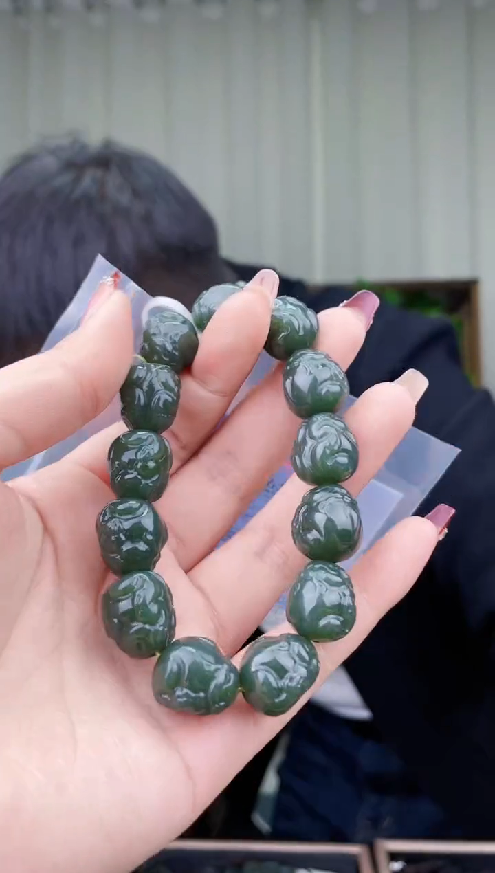 【闪购商品】和田玉挂件未镶嵌拍一发一，多样性发货！