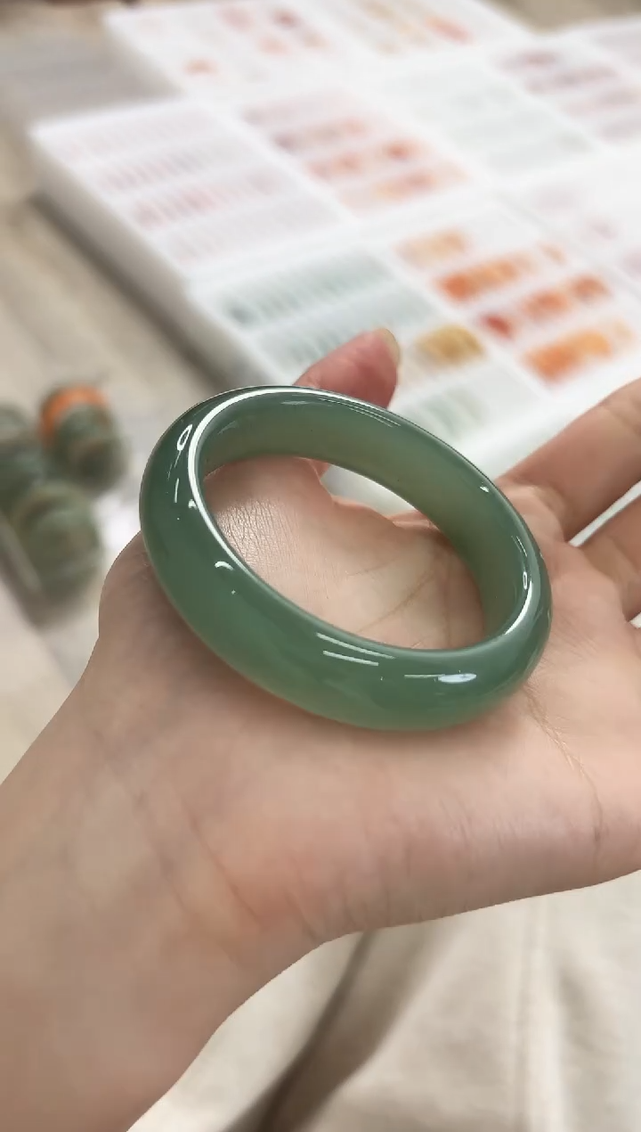 未镶嵌手镯石英质玉16-50D