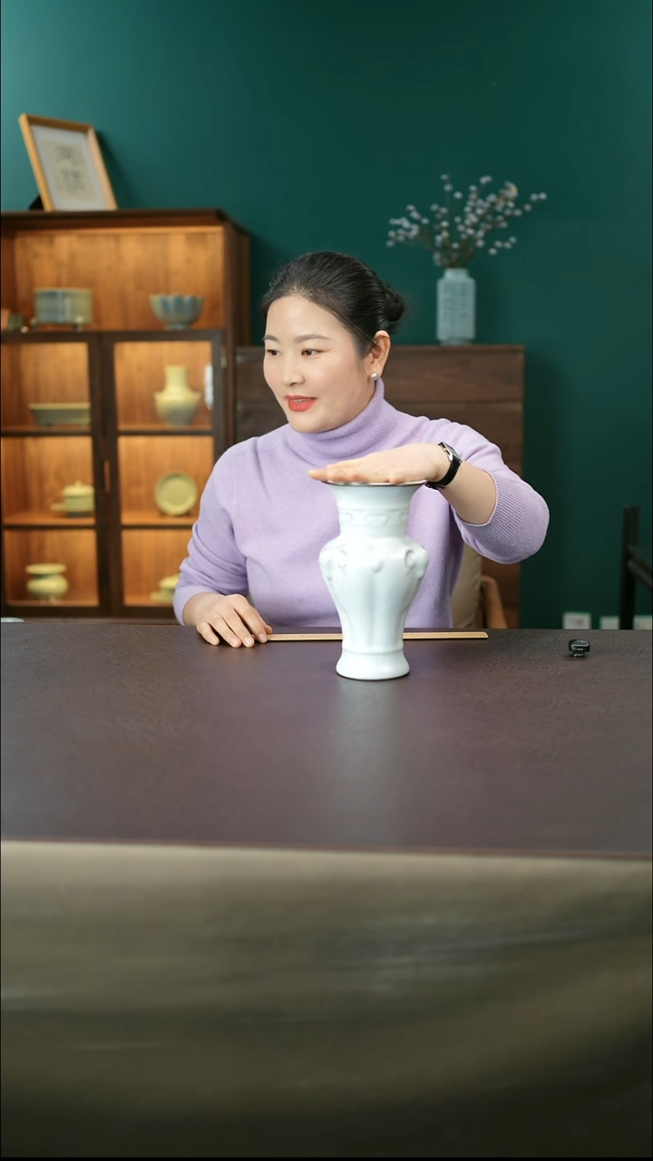 其他官窑月白三羊樽82