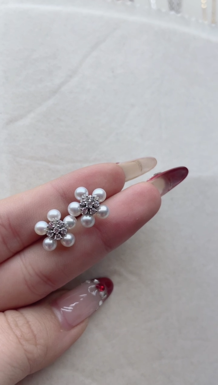 【闪购商品】淡水珍珠耳饰银S925镶嵌A8