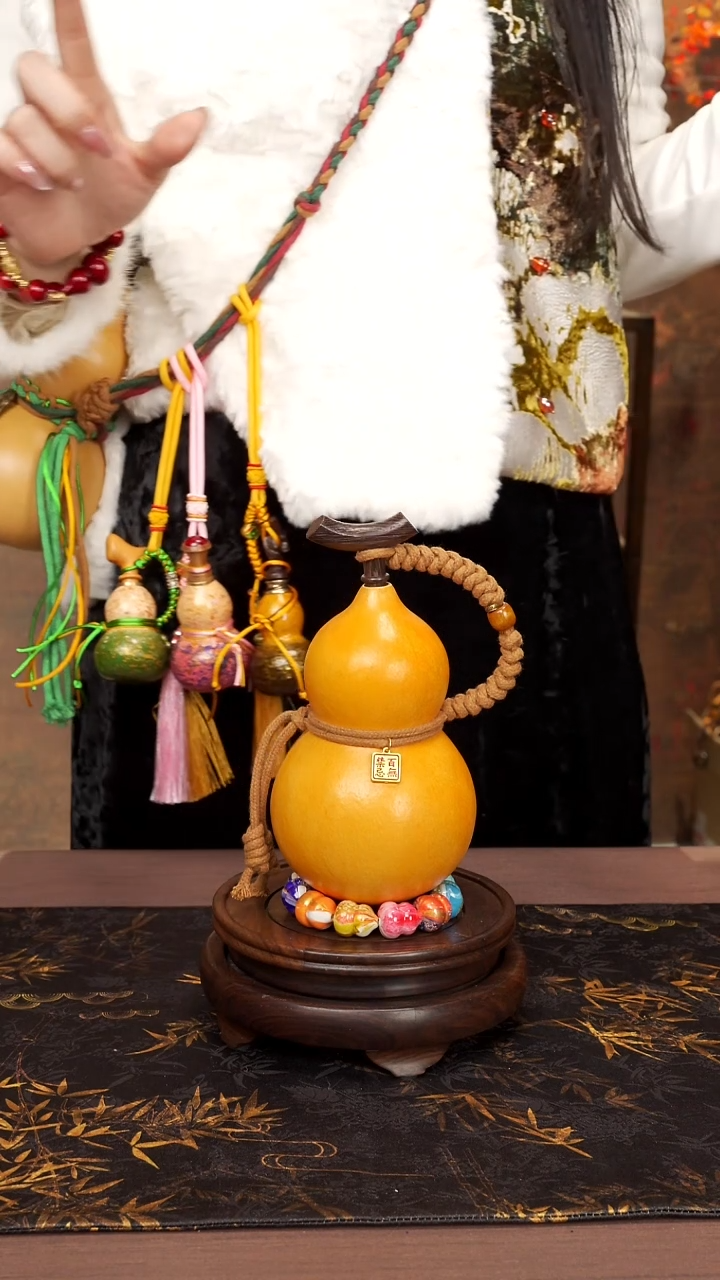 247 --精品大漆酒葫芦-----68