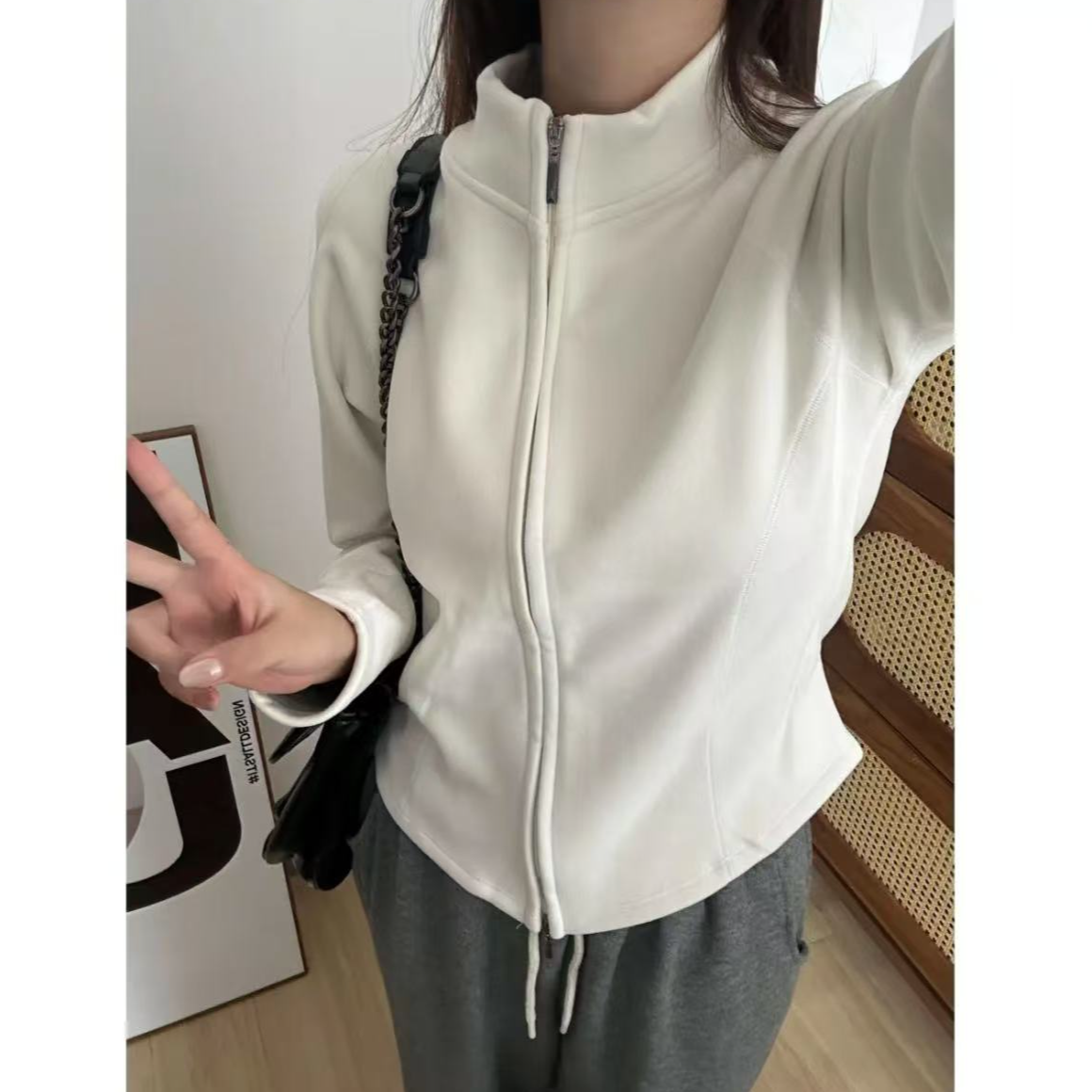 外套女秋冬修身立领夹克（801）