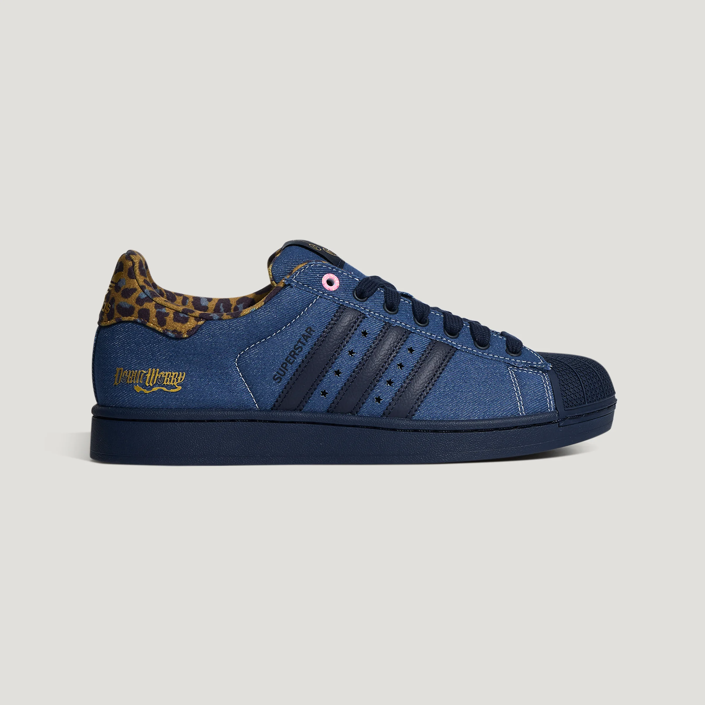 Adidas三叶草 疯狂动物城联名款贝壳头板鞋 KH7260