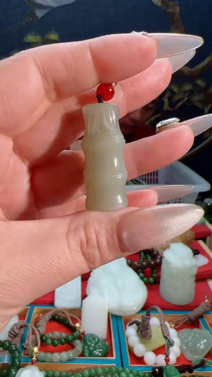 【闪购商品】和田玉吊坠未镶嵌1