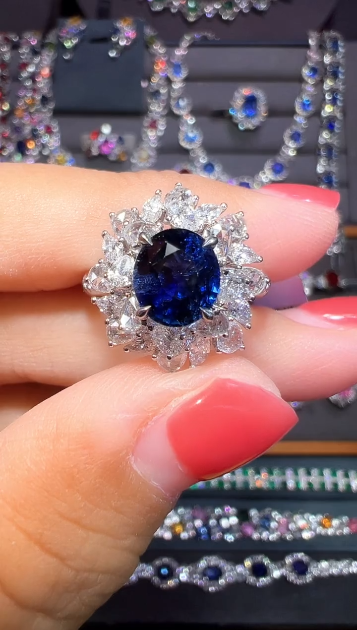 AIGS无烧皇家蓝蓝宝石18K金镶嵌 