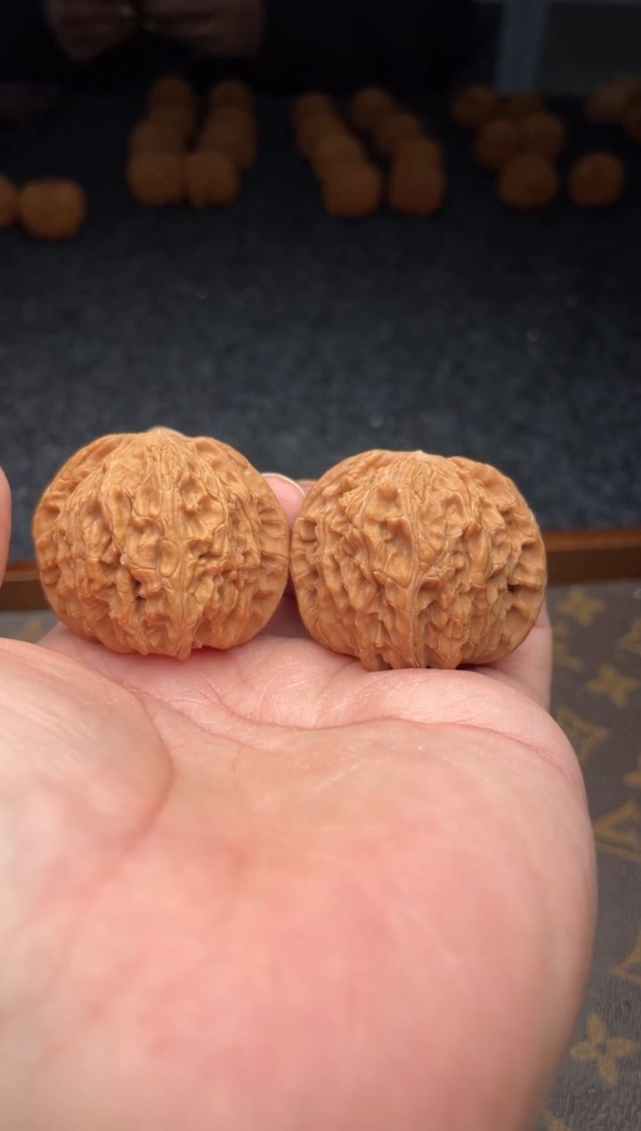 把件文玩核桃 B  134号   41尺磨盘