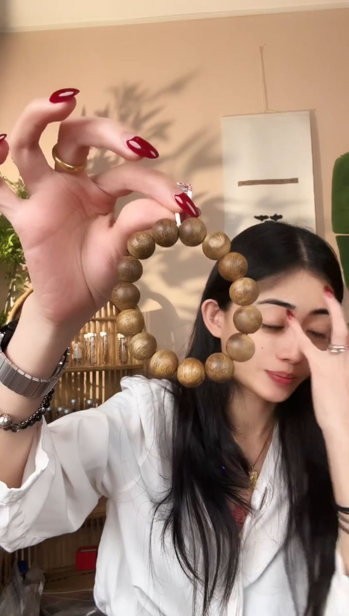 【闪购商品】沉香手串1.5圆珠单圈1件多样性发货-13