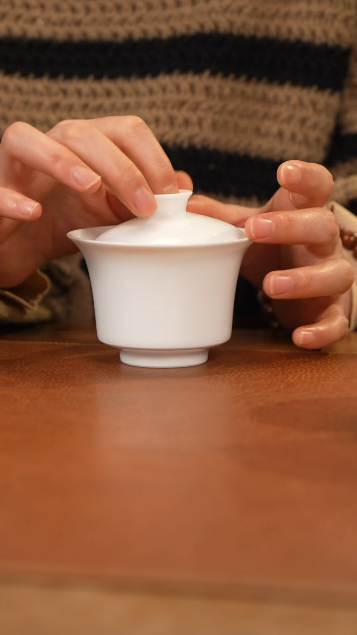 【闪购商品】杯景德镇白胎马蹄盖碗