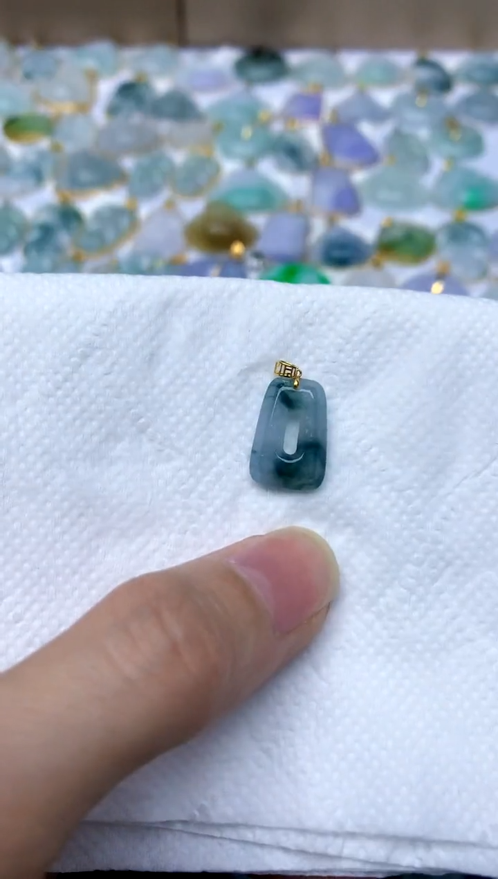 翡翠18K金镶嵌颈饰天然A货翡翠