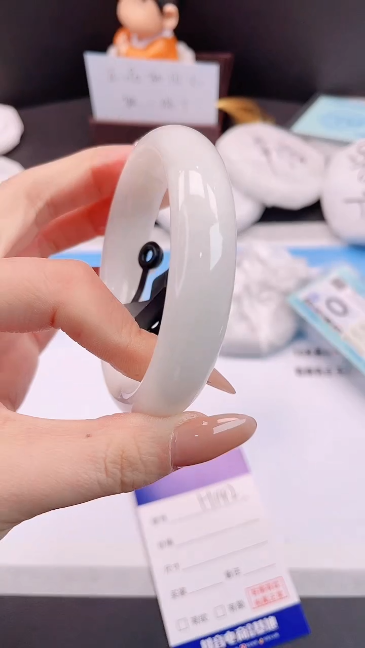 未镶嵌手镯和田玉28H142-60