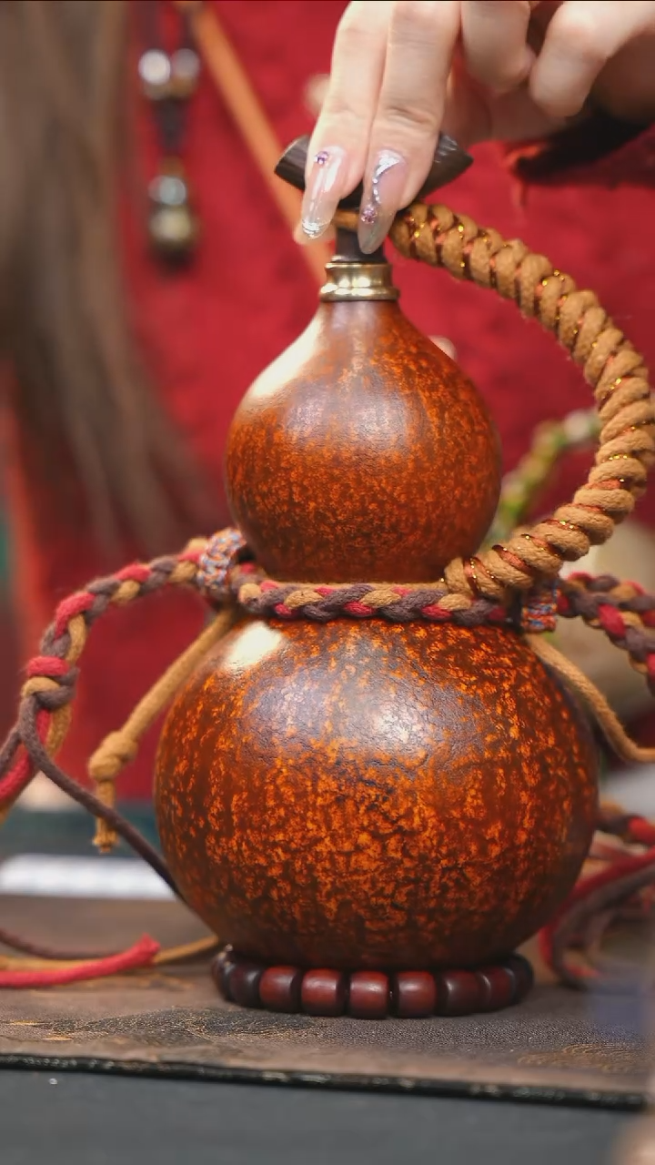 【闪购商品】WD173大漆酒葫芦不包手串及旋转底座