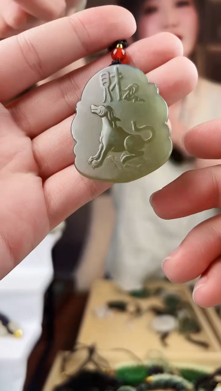 颈饰未镶嵌和田玉拍一发一，多样性发货