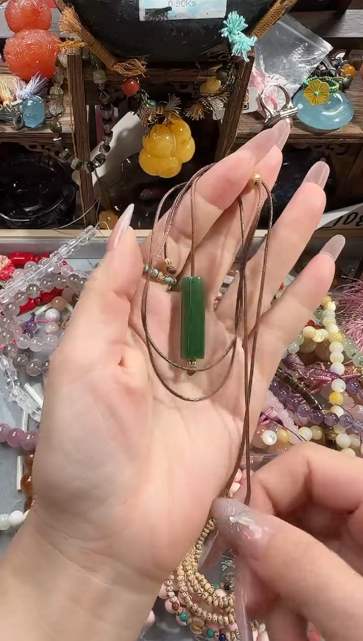 颈饰未镶嵌和田玉（碧玉）雨*拍2单