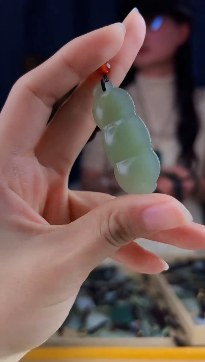 颈饰未镶嵌和田玉拍一发一，多样性发货