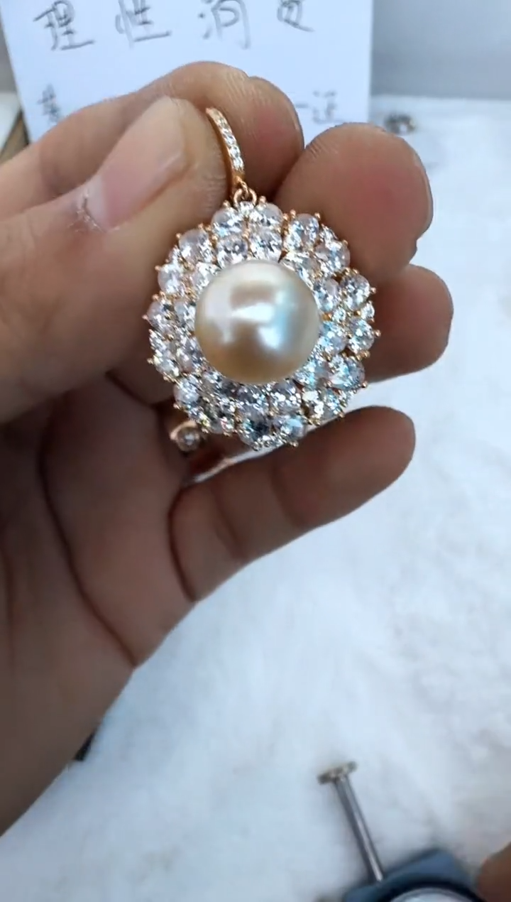 【闪购商品】海水珍珠颈饰银S925镶嵌吊坠