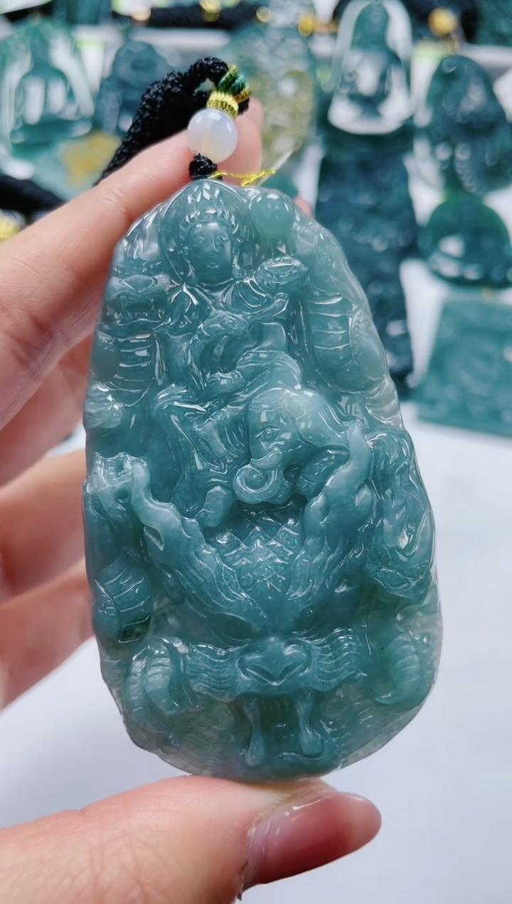 【闪购商品】翡翠颈饰未镶嵌