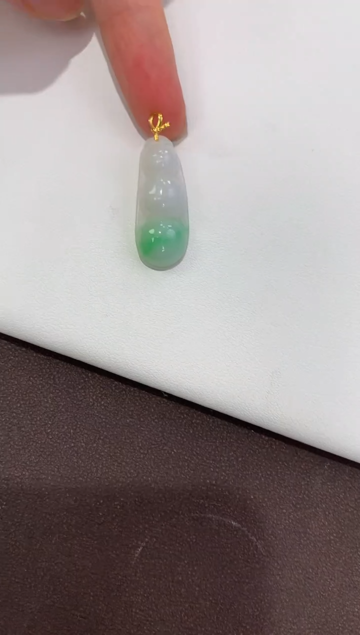 翡翠18K金镶嵌颈饰天然缅甸A货翡翠