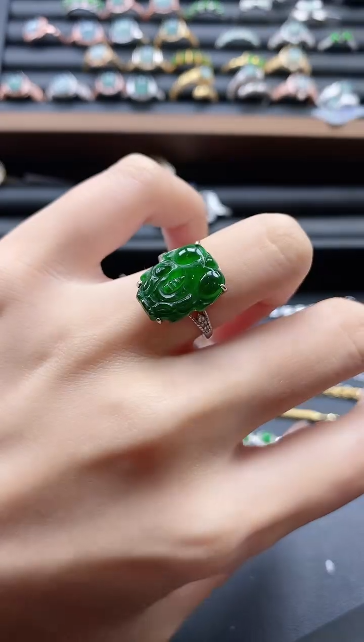 【闪购商品】翡翠戒指银S925镶嵌51151