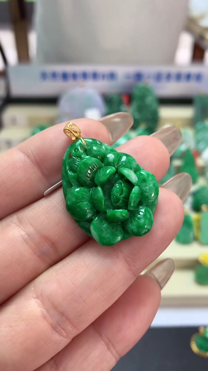 【闪购商品】翡翠吊坠(不含链)18K金镶嵌挂件