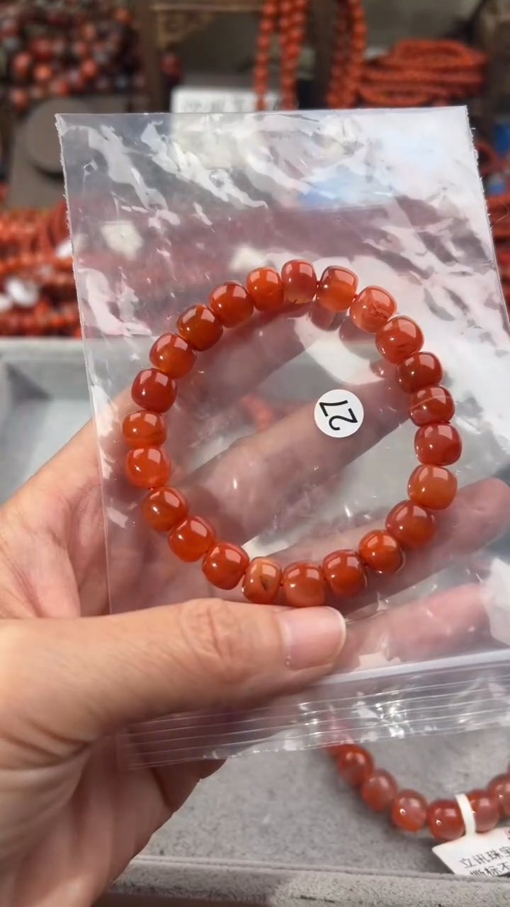 南红玛瑙手串未镶嵌9