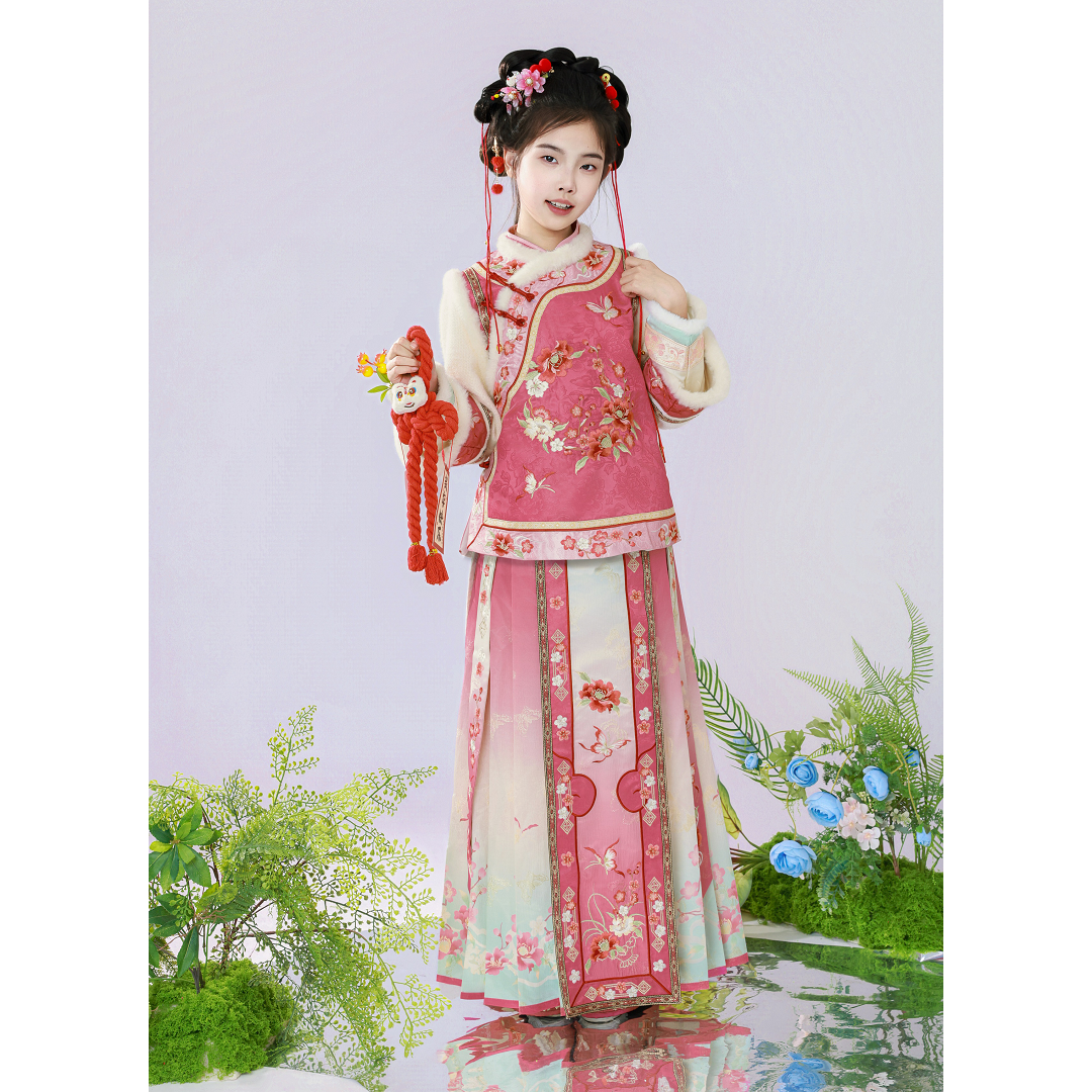 【蝶恋花】茉胭汉服加绒假两件毛条上衣马面裙刺绣直筒裤国风套装