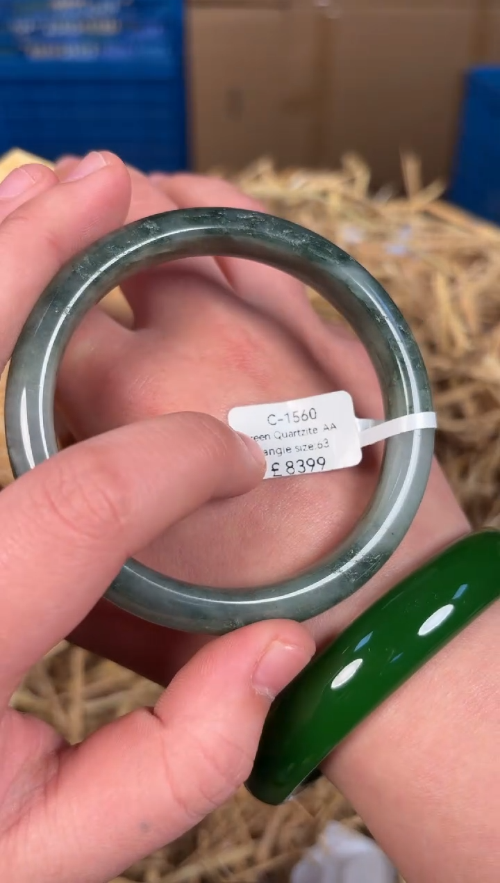 未镶嵌手镯石英质玉C1560