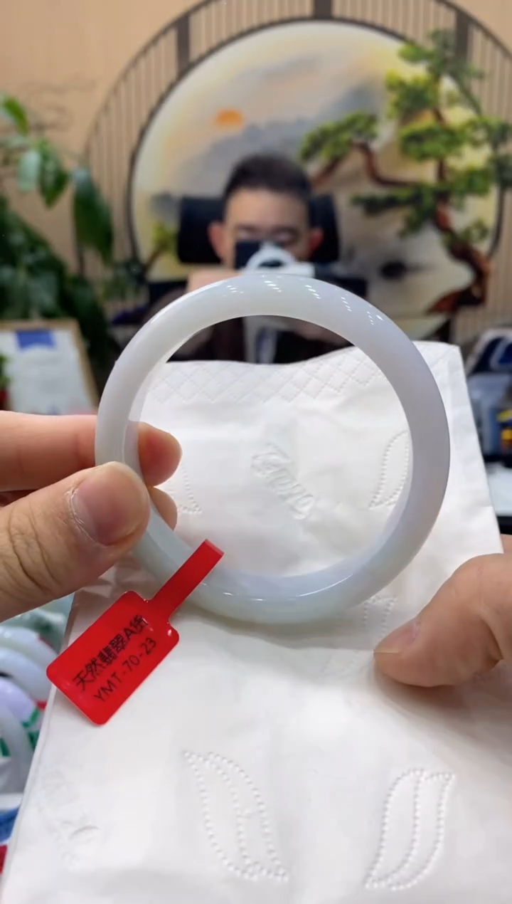 【闪购商品】翡翠手镯未镶嵌000011634