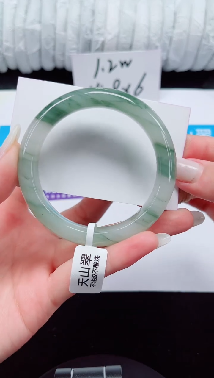 未镶嵌手镯石英质玉85-55/56