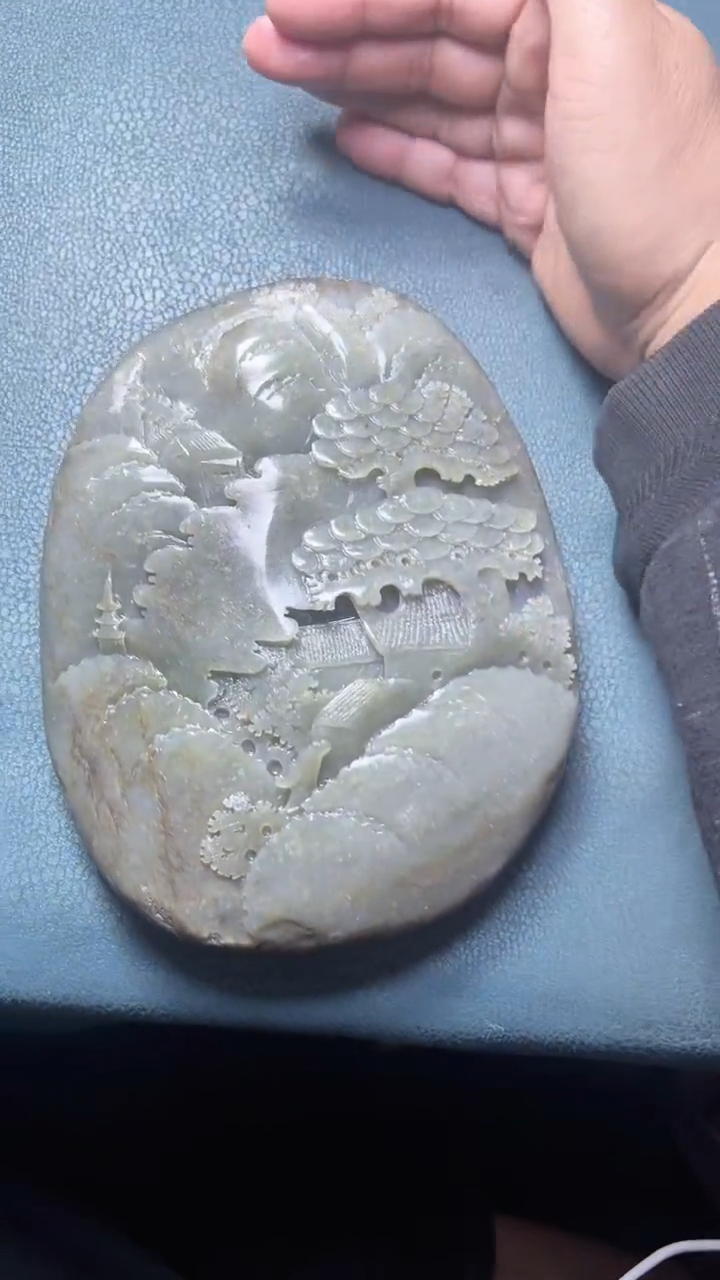 未镶嵌和田玉摆件-