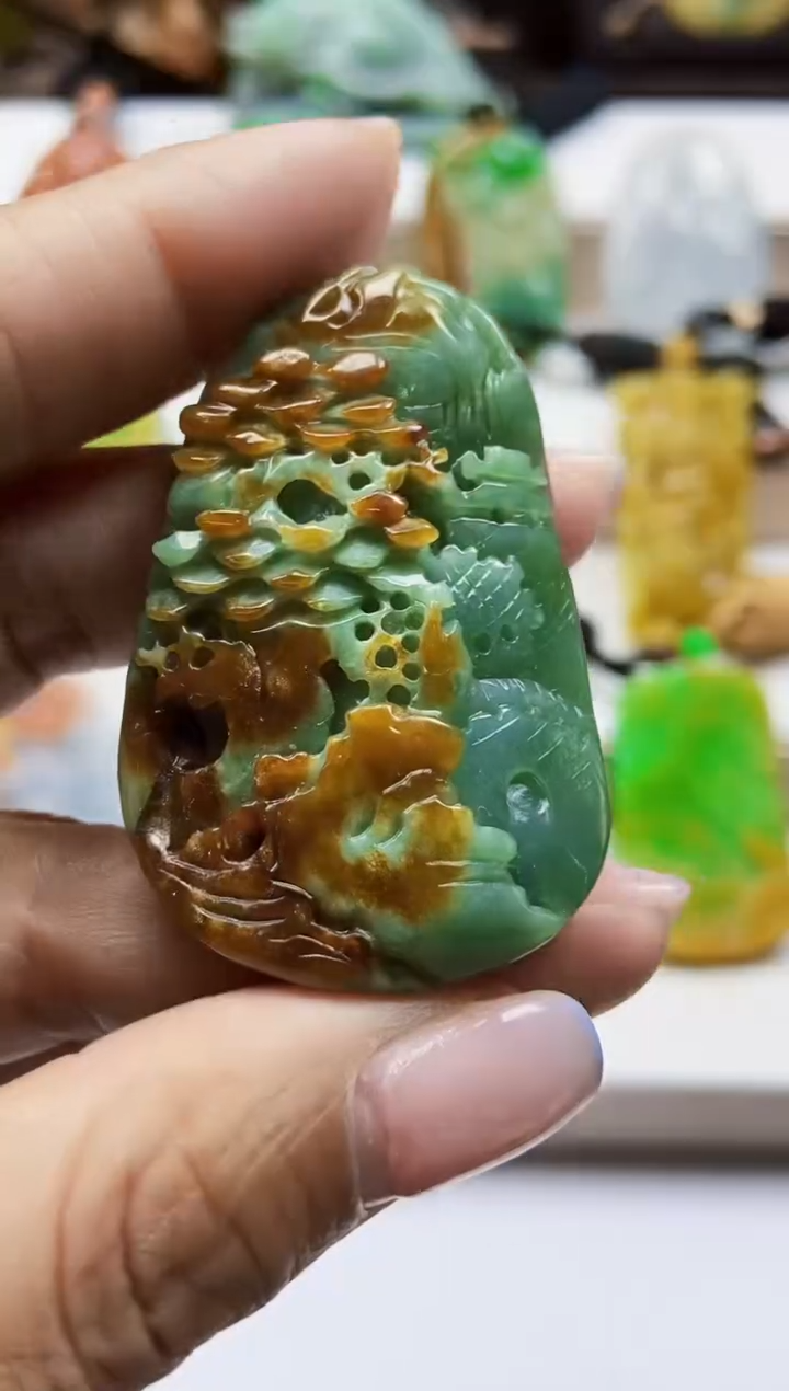 颈饰未镶嵌翡翠翡翠A货