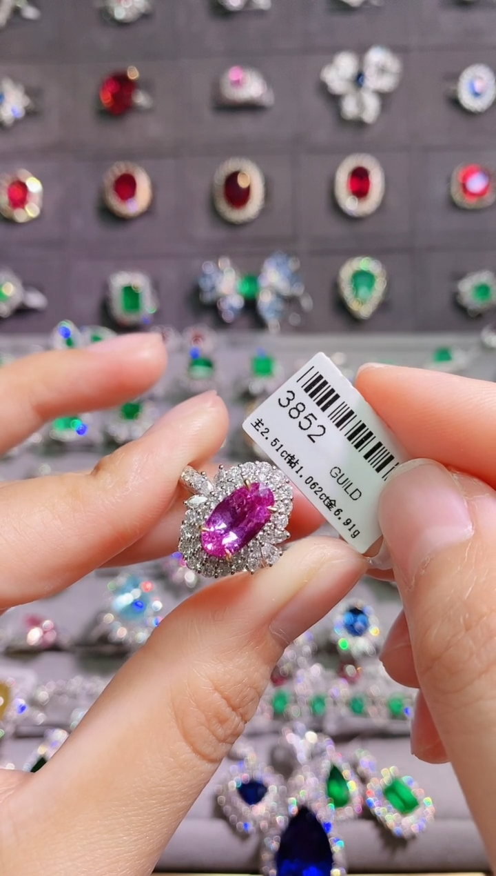 【闪购商品】彩色蓝宝石18K金戒指18K金镶嵌1