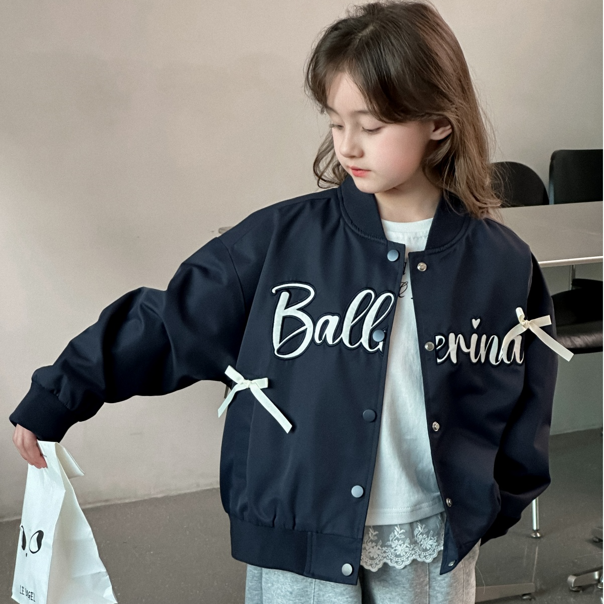 女童外套2025春季新款儿童蝴蝶结字母棒球服中大童韩系超好看春装
