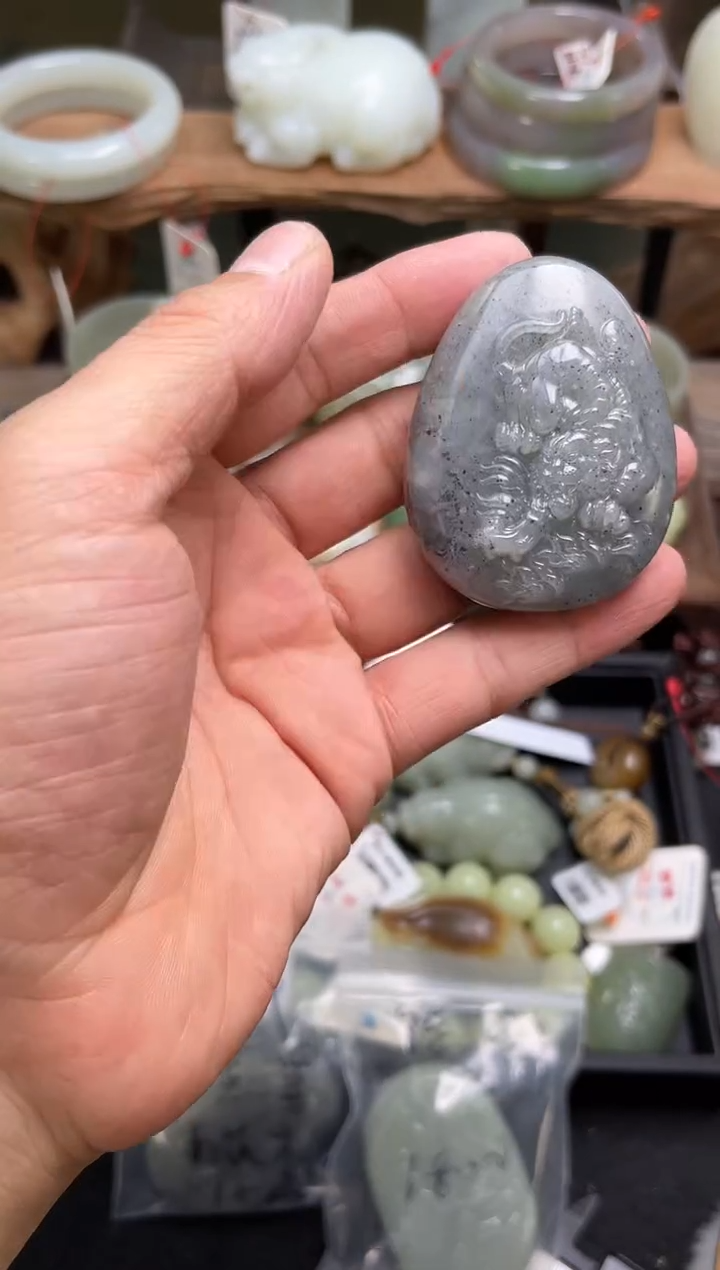 和田玉未镶嵌手把点墨青花 下山虎随形9008684