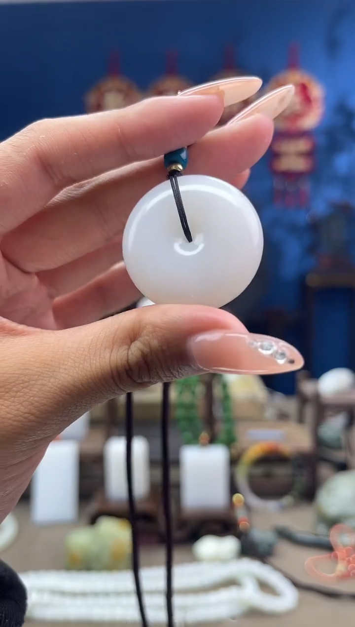 【闪购商品】和田玉颈饰未镶嵌1