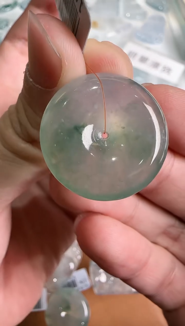 【闪购商品】翡翠吊坠(不含链)未镶嵌··