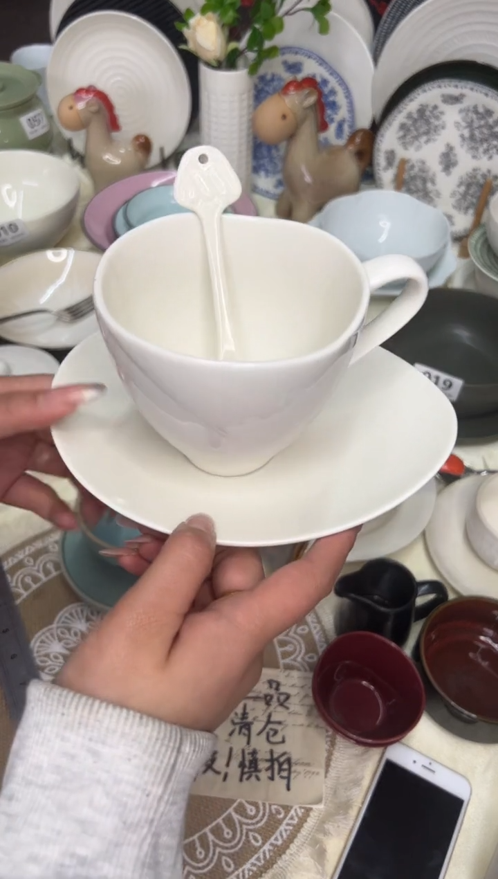 新骨瓷022瑕疵 暖白 全标的水滴7寸盘 +郁金香大胖杯 +勺 3件套装