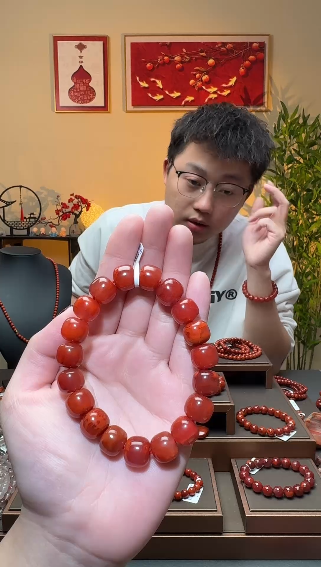 【闪购商品】南红玛瑙手串未镶嵌一条约12mm 多样性发货