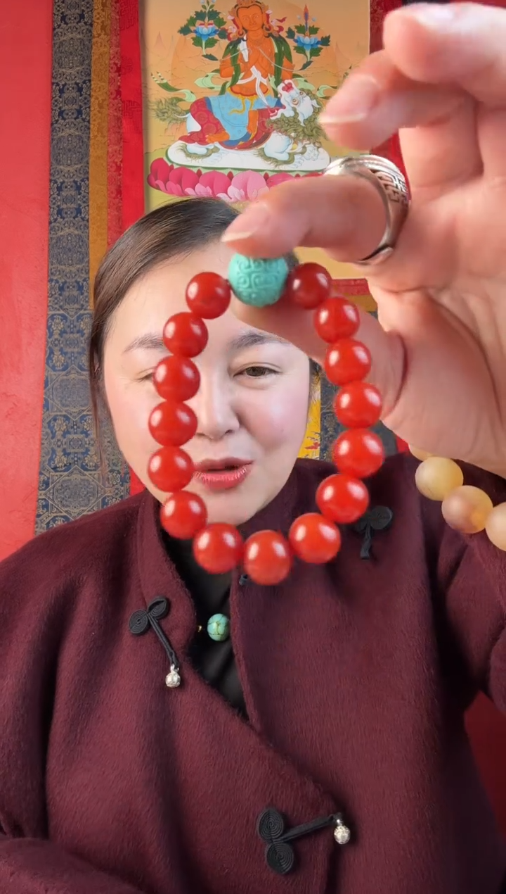 无非金属红色小珠子