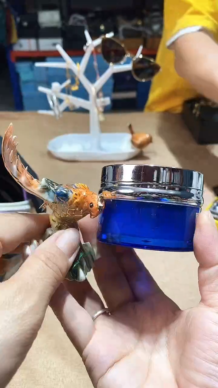 瓷片碗碟好物一件不留@@1