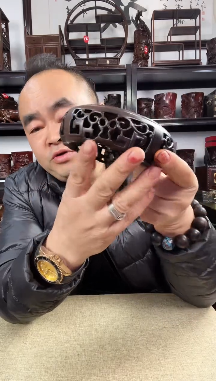木老李红木工艺品8瑕疵