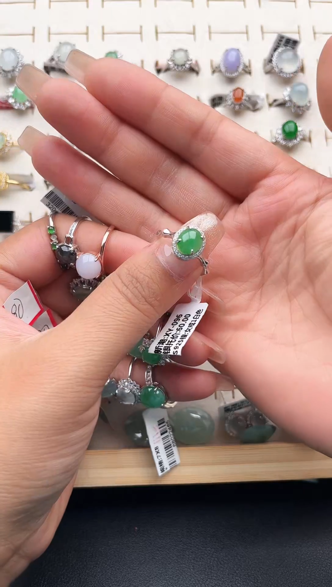 【闪购商品】翡翠戒指银S925镶嵌缅甸天然A货翡翠S925银镶嵌