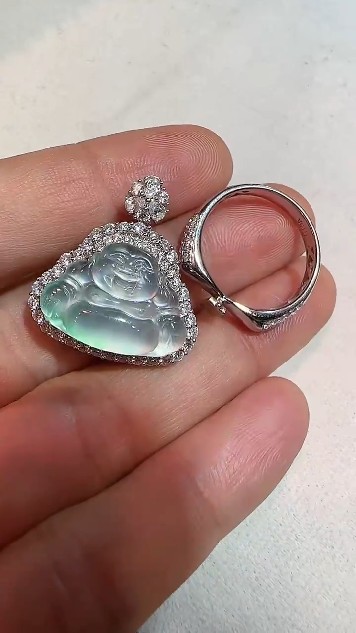 【闪购商品】翡翠戒指18K金镶嵌戒指 吊坠