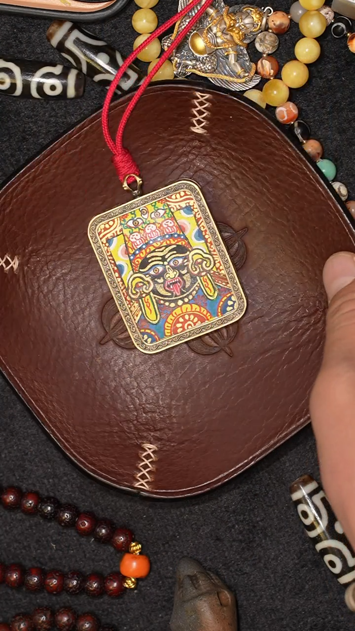 【闪购商品】吊坠冲赛康胡子哥，藏传唐卡25