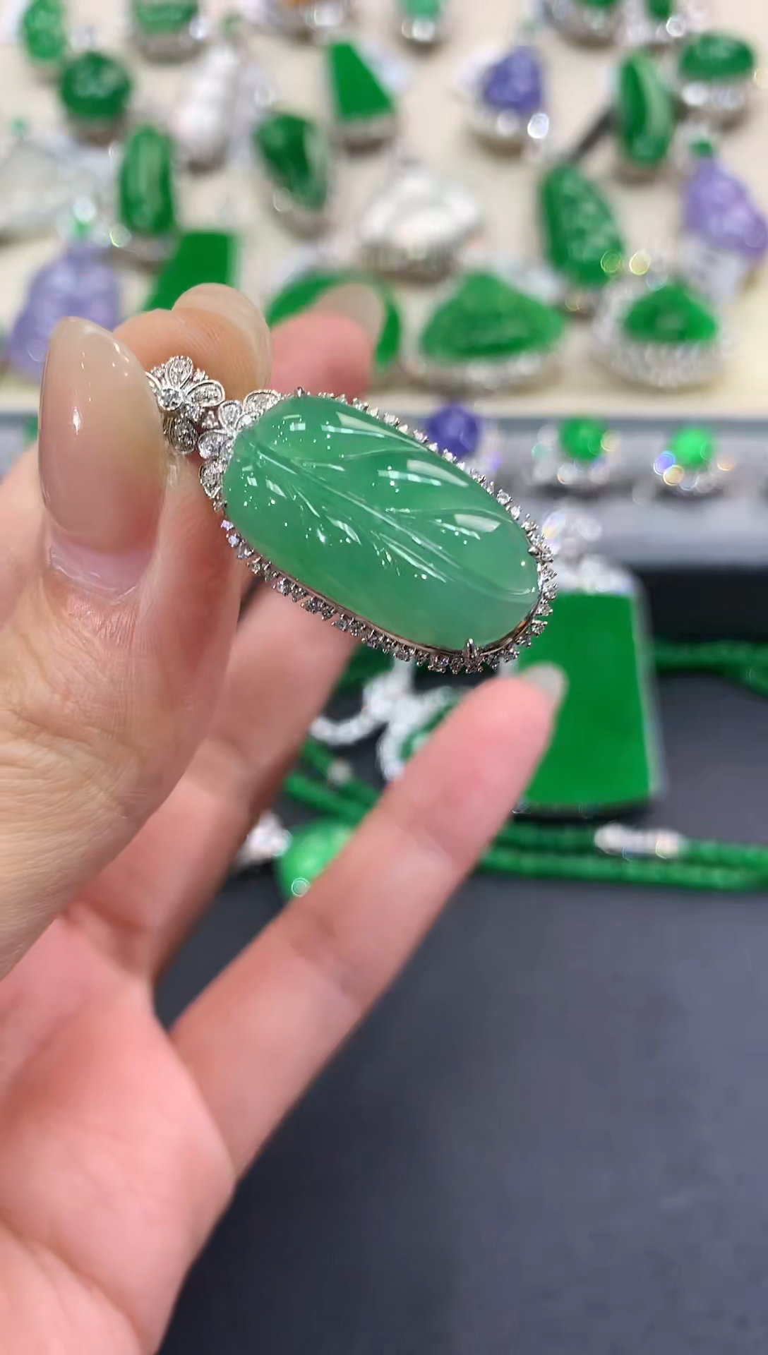 【闪购商品】翡翠吊坠(不含链)18K金镶嵌w1       