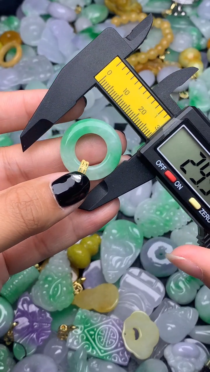 翡翠未镶嵌颈饰天然缅甸翡翠吊坠