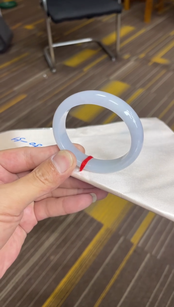 翡翠手镯未镶嵌手镯50-51